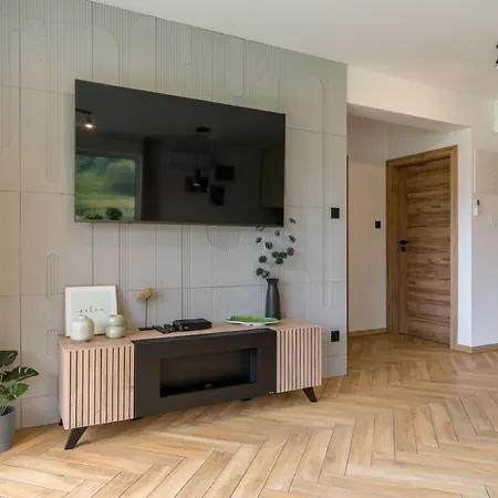 Apartementy Tu I Teraz - *