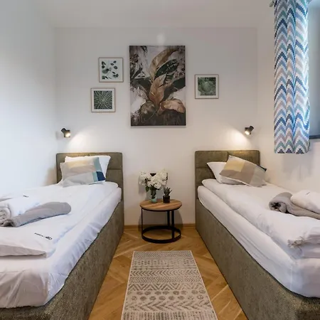 Apartementy Tu I Teraz - Lägenhet Szczawnica