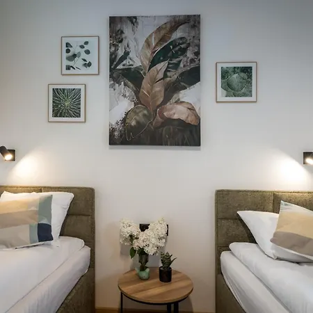 Apartementy Tu I Teraz - *
